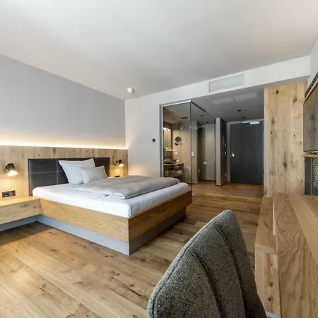 Hotel Akzent Laupheimer Hof 4*
