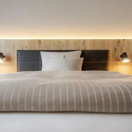 Hotel Akzent Laupheimer Hof 4*